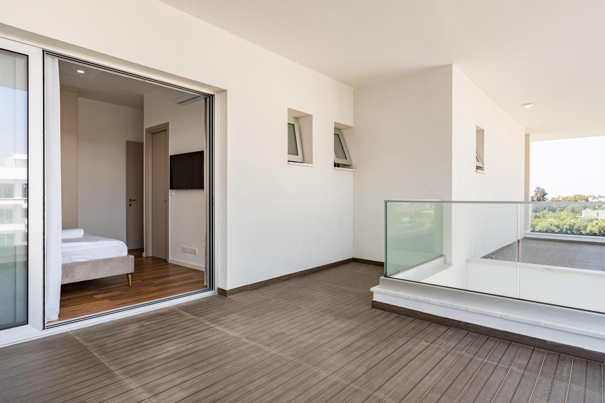 Yamas Urban Living Zakaki Pool Penthouses & Apartments Limisso Esterno foto