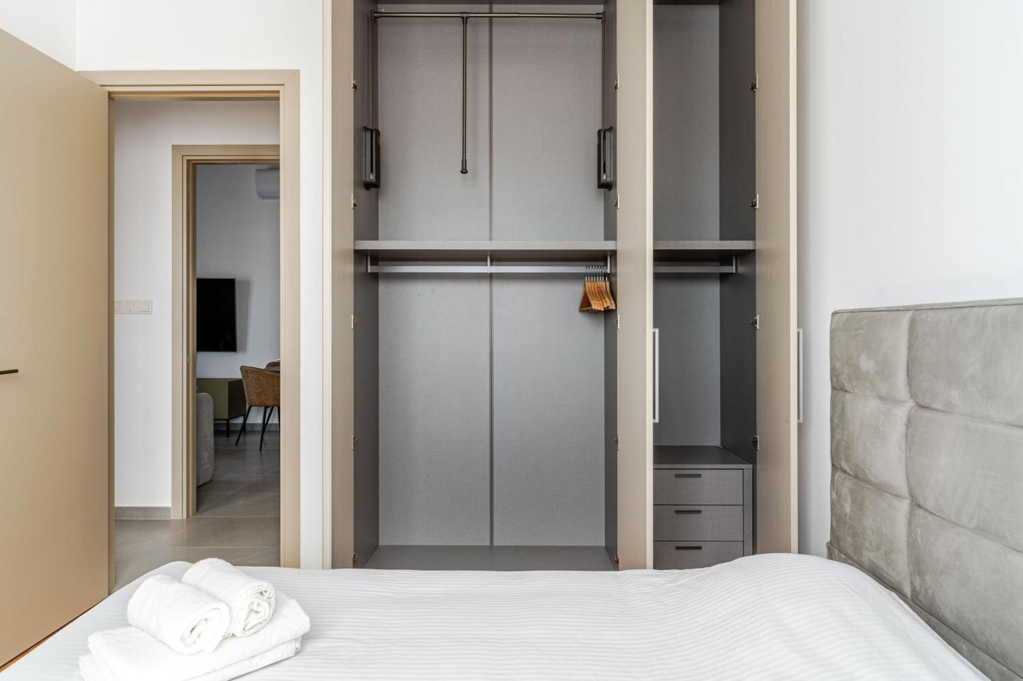 Yamas Urban Living Zakaki Pool Penthouses & Apartments Limisso Esterno foto