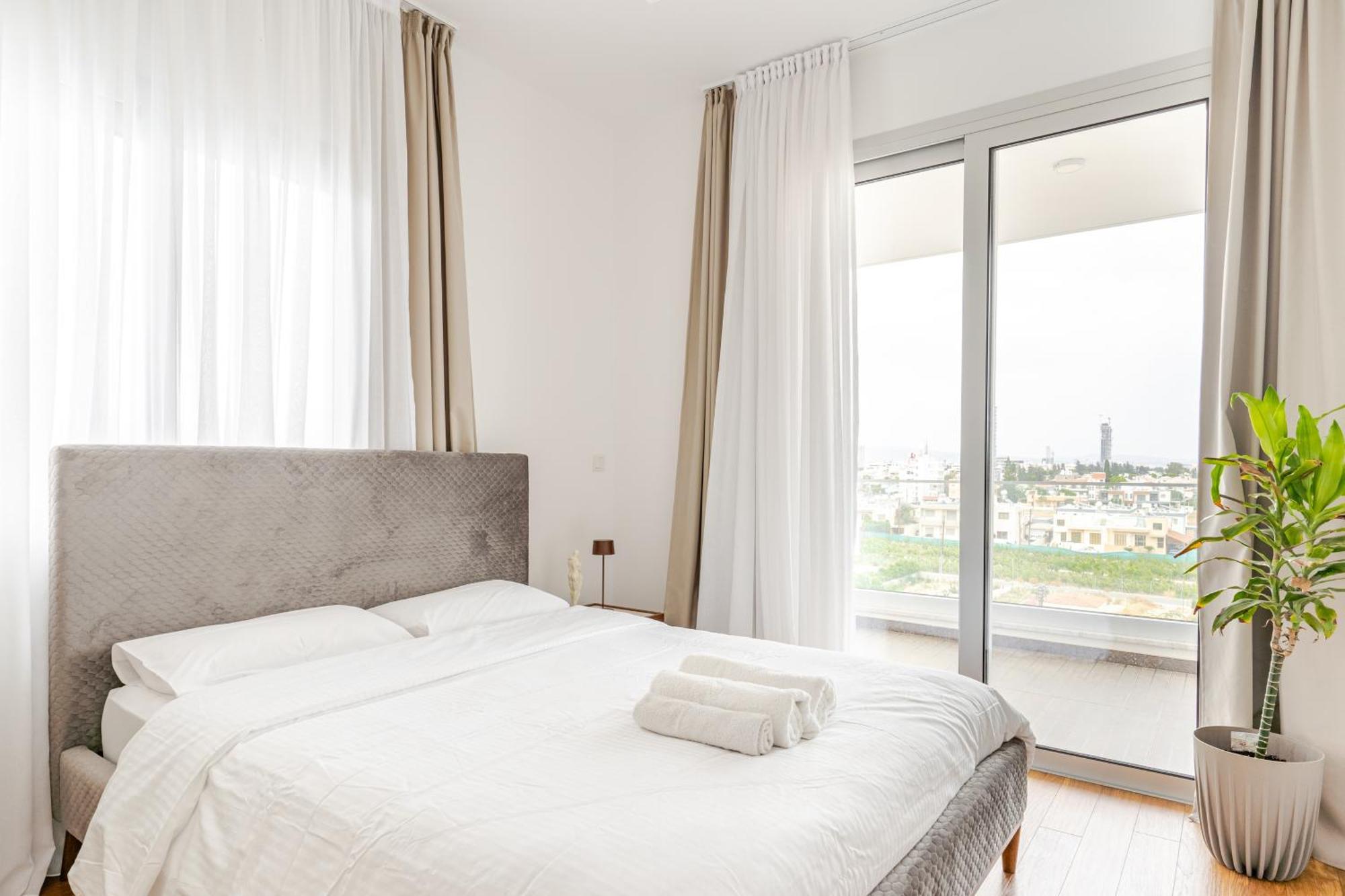 Yamas Urban Living Zakaki Pool Penthouses & Apartments Limisso Esterno foto
